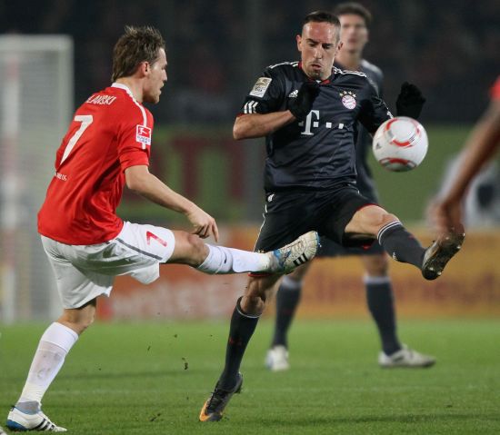 不仅是两位 不仅是两位